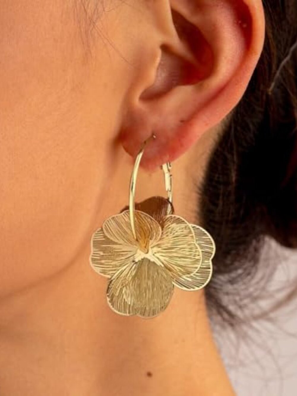 Dangle Flower Ears for Women Statement Trendy‎ Hoop Ear Floral Drop Ears Jewelry